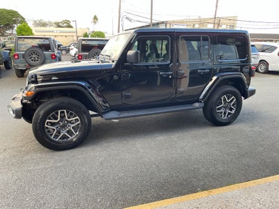 2025 Jeep Wrangler 4-Door Sahara 4x4