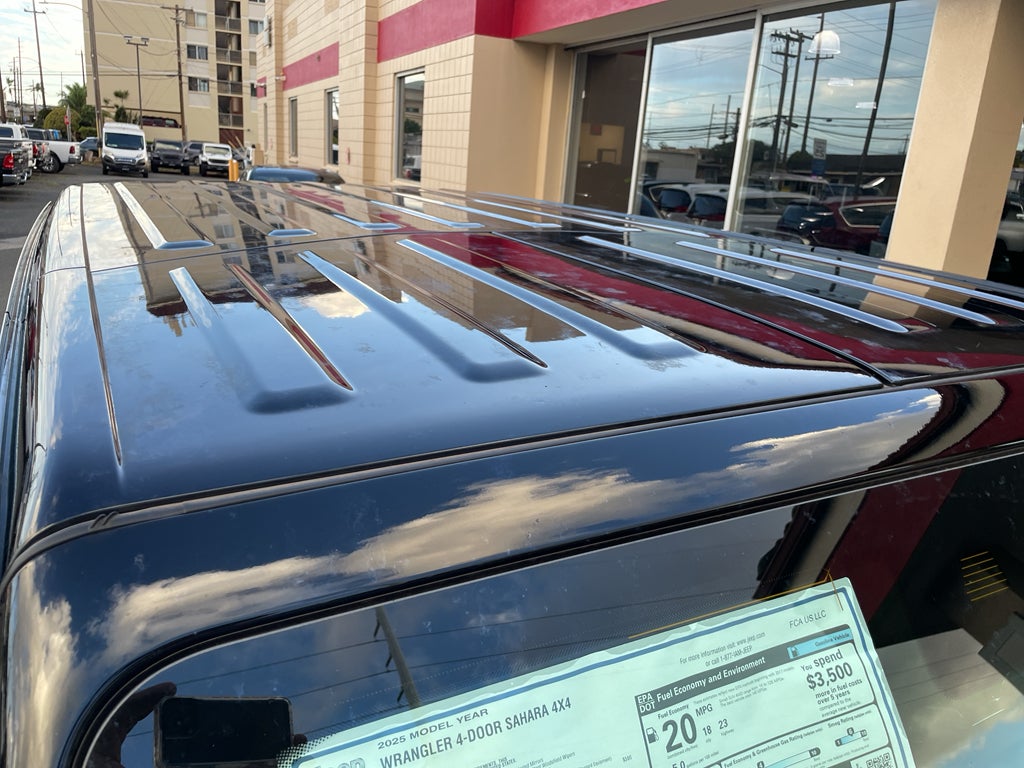 2025 Jeep Wrangler 4-Door Sahara 4x4