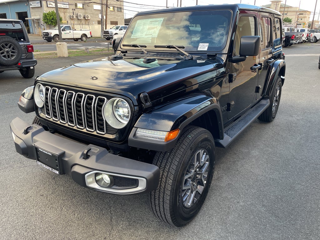 2025 Jeep Wrangler 4-Door Sahara 4x4