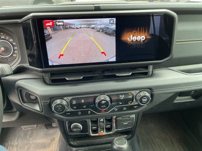 2024 Jeep Wrangler 4-Door Sahara 4x4