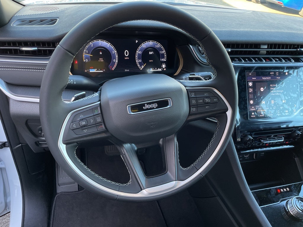 2025 Jeep Grand Cherokee GRAND CHEROKEE L LAREDO X 4X2