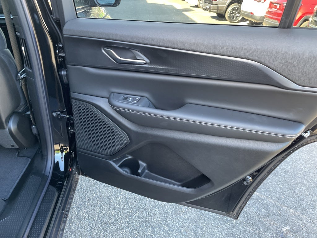 2025 Jeep Grand Cherokee GRAND CHEROKEE L LAREDO X 4X2