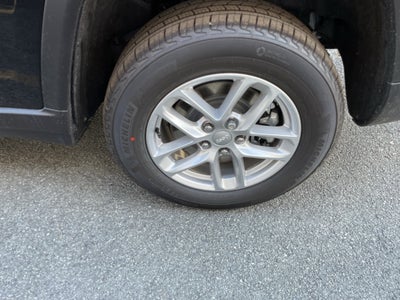 2025 Jeep Grand Cherokee GRAND CHEROKEE L LAREDO X 4X2