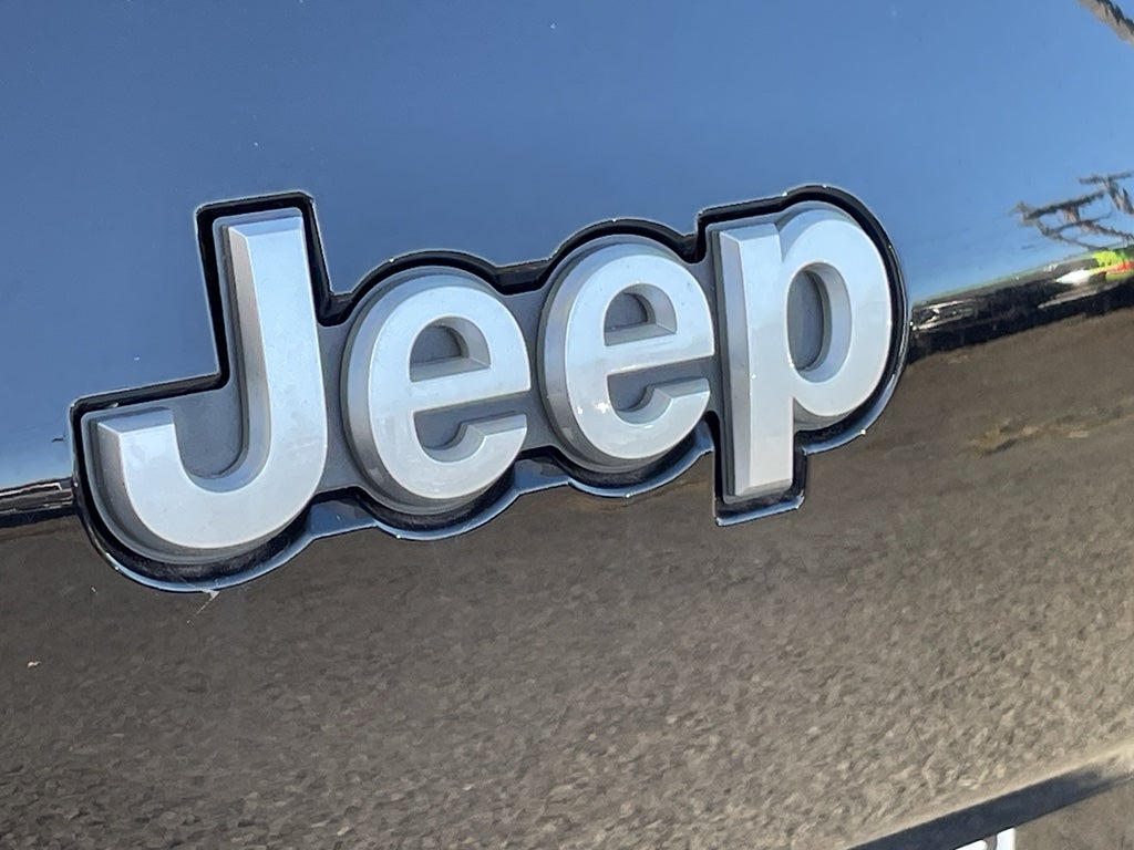 2025 Jeep Grand Cherokee GRAND CHEROKEE L LAREDO X 4X2