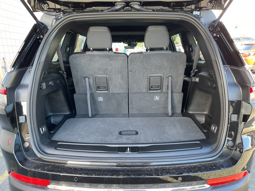 2025 Jeep Grand Cherokee GRAND CHEROKEE L LAREDO X 4X2