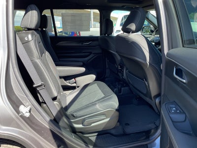 2025 Jeep Grand Cherokee GRAND CHEROKEE L LAREDO X 4X2