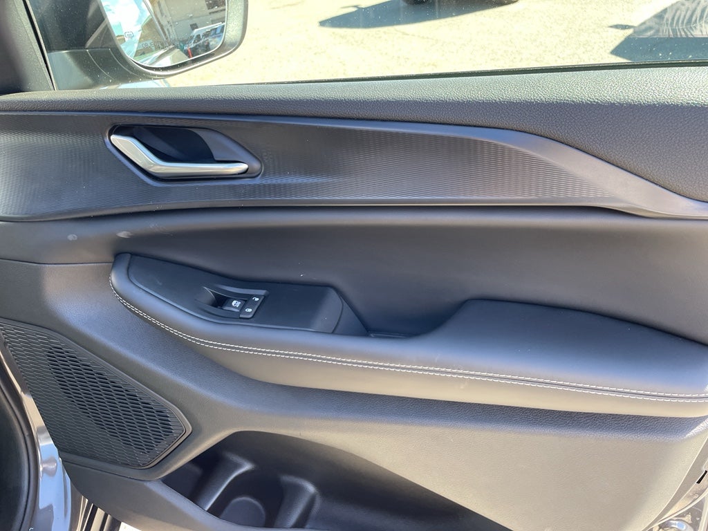 2025 Jeep Grand Cherokee GRAND CHEROKEE L LAREDO X 4X2