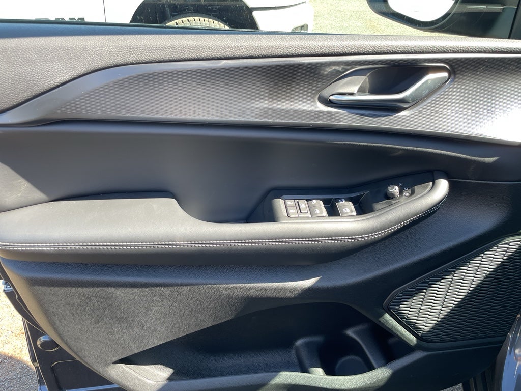 2025 Jeep Grand Cherokee GRAND CHEROKEE L LAREDO X 4X2