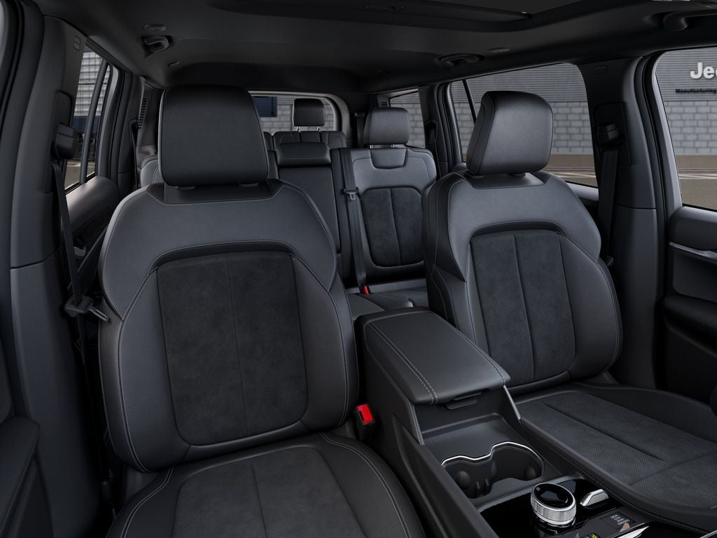 2026 Jeep Grand Cherokee GRAND CHEROKEE L LAREDO ALTITUDE 4X2