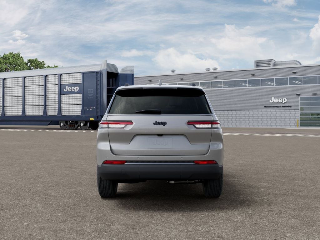 2026 Jeep Grand Cherokee GRAND CHEROKEE L LAREDO ALTITUDE 4X2