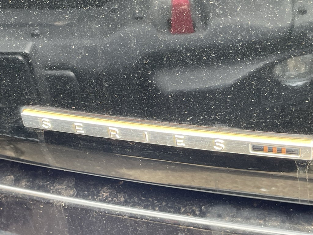 2022 Jeep Grand Wagoneer Series III