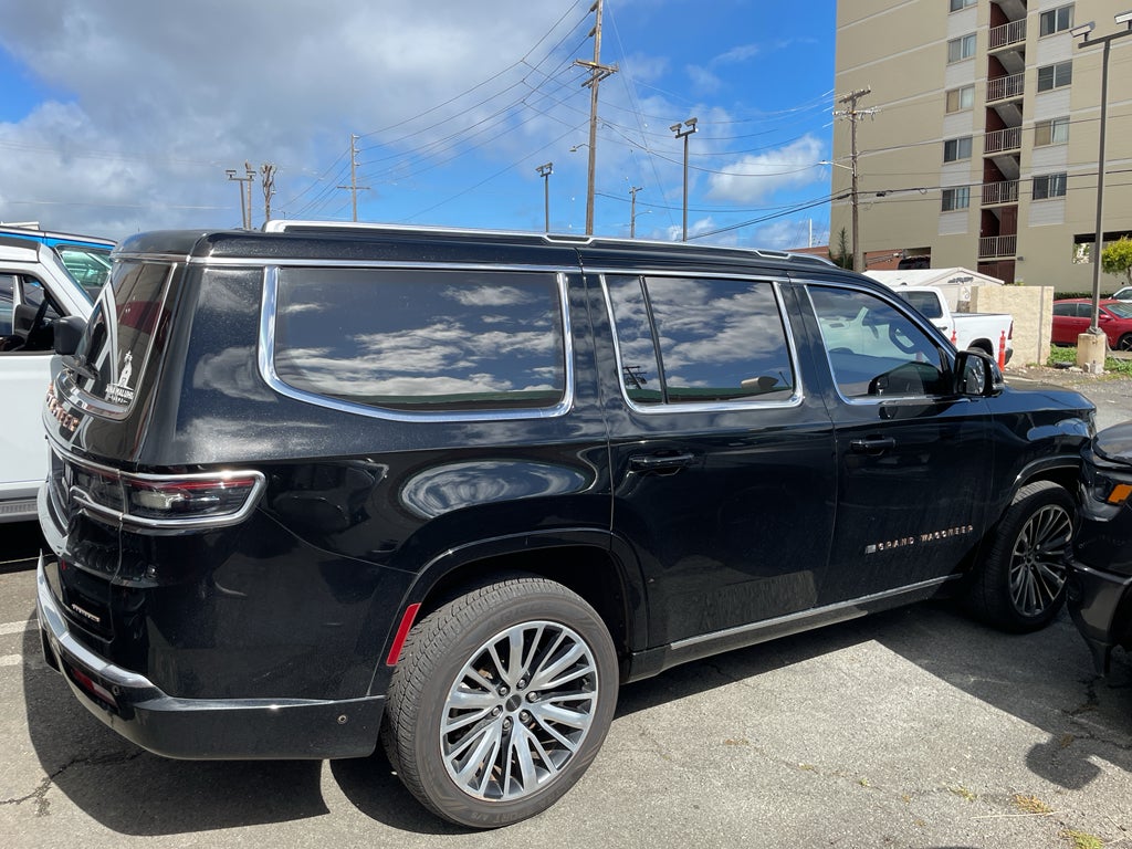2022 Jeep Grand Wagoneer Series III