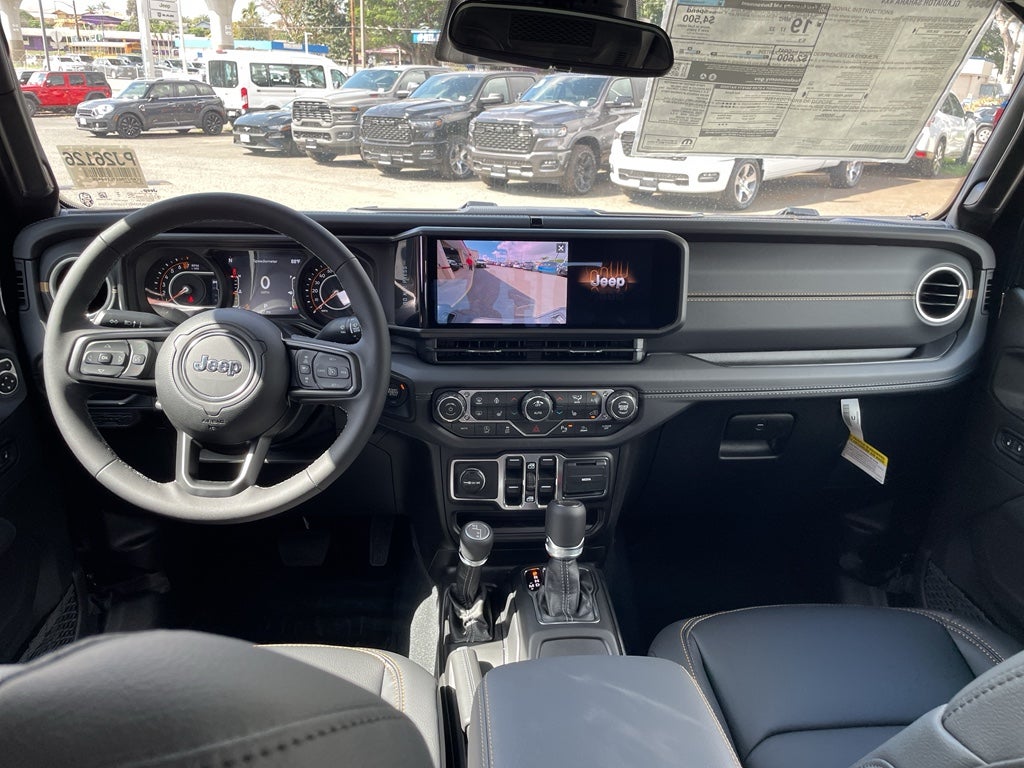 2026 Jeep Gladiator GLADIATOR SAHARA 4X4