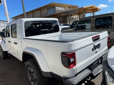2026 Jeep Gladiator GLADIATOR SAHARA 4X4