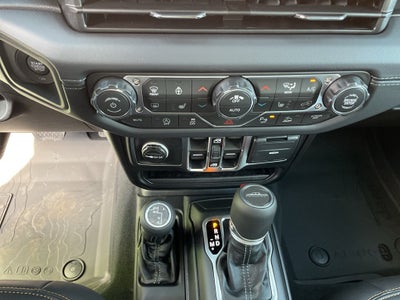 2026 Jeep Gladiator GLADIATOR SAHARA 4X4