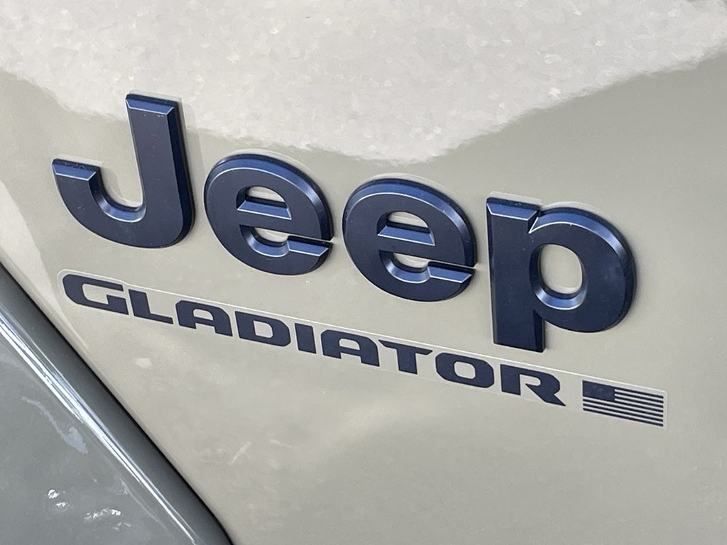 2026 Jeep Gladiator GLADIATOR SAHARA 4X4