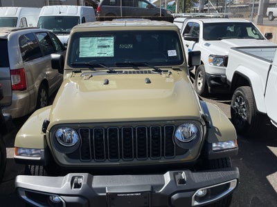 2026 Jeep Gladiator GLADIATOR SAHARA 4X4