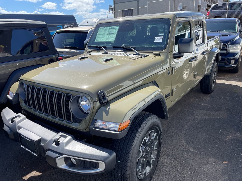 2026 Jeep Gladiator GLADIATOR SAHARA 4X4