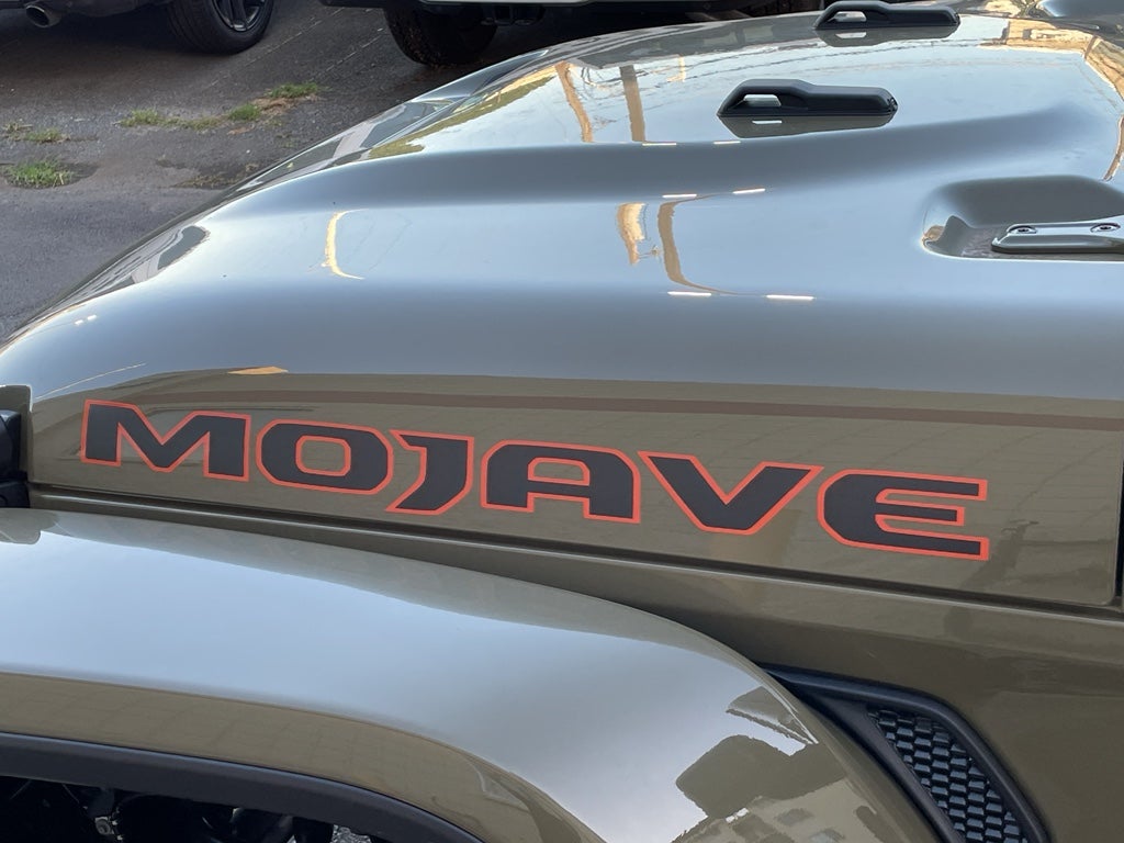 2026 Jeep Gladiator GLADIATOR MOJAVE X 4X4