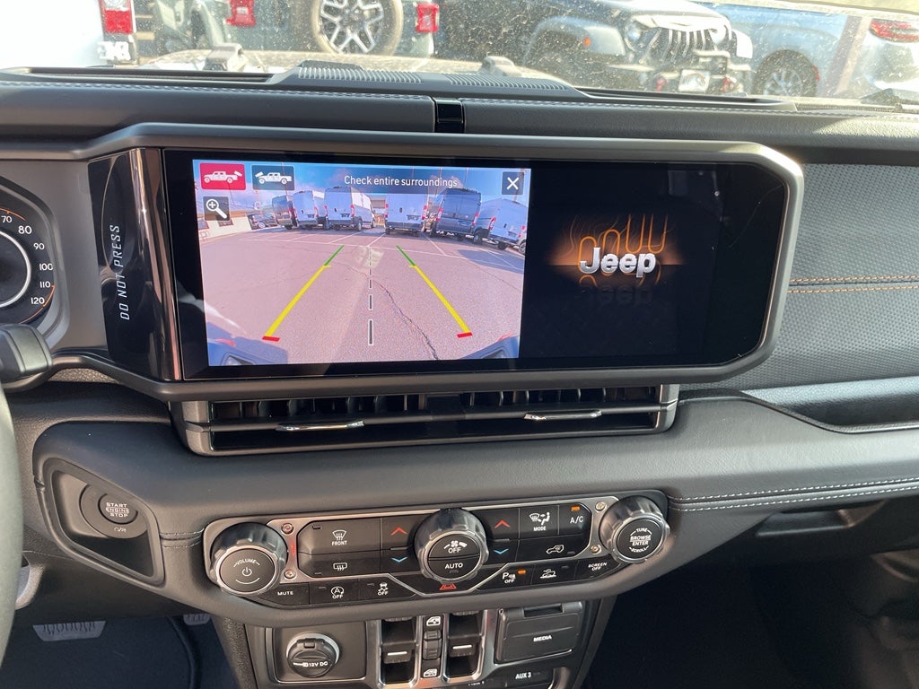 2026 Jeep Gladiator GLADIATOR MOJAVE 4X4