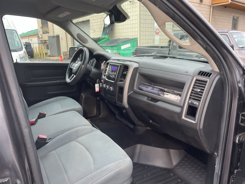 2020 RAM 1500 Classic Express Crew Cab 4x4 5'7' Box