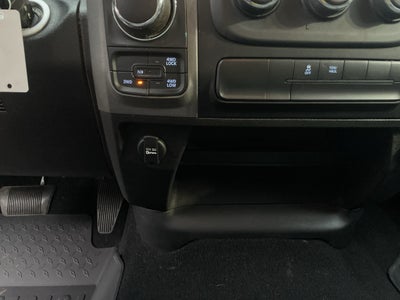 2020 RAM 1500 Classic Express Crew Cab 4x4 5'7' Box