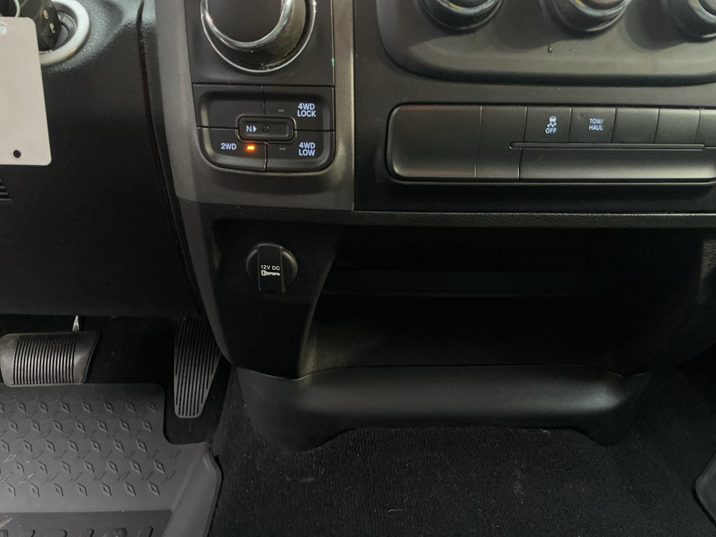 2020 RAM 1500 Classic Express Crew Cab 4x4 5'7' Box