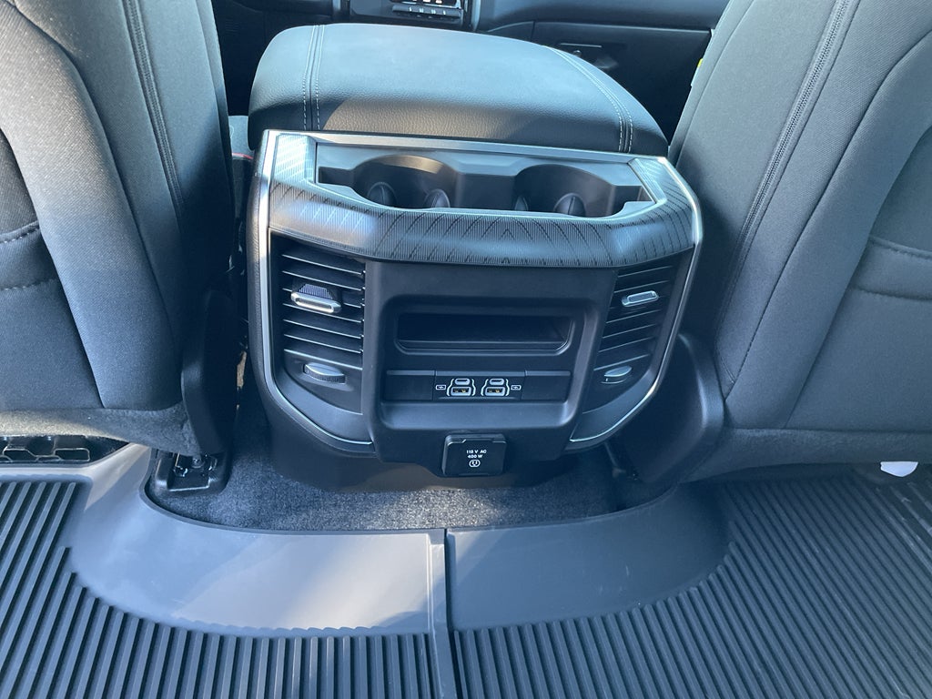 2026 RAM Ram 1500 RAM 1500 BIG HORN CREW CAB 4X2 5'7' BOX