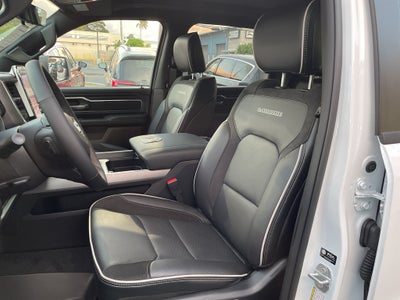 2025 RAM Ram 1500 RAM 1500 LARAMIE CREW CAB 4X2 5'7' BOX