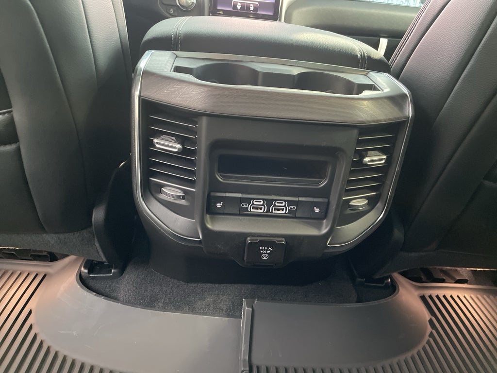 2025 RAM Ram 1500 RAM 1500 LARAMIE CREW CAB 4X2 5'7' BOX