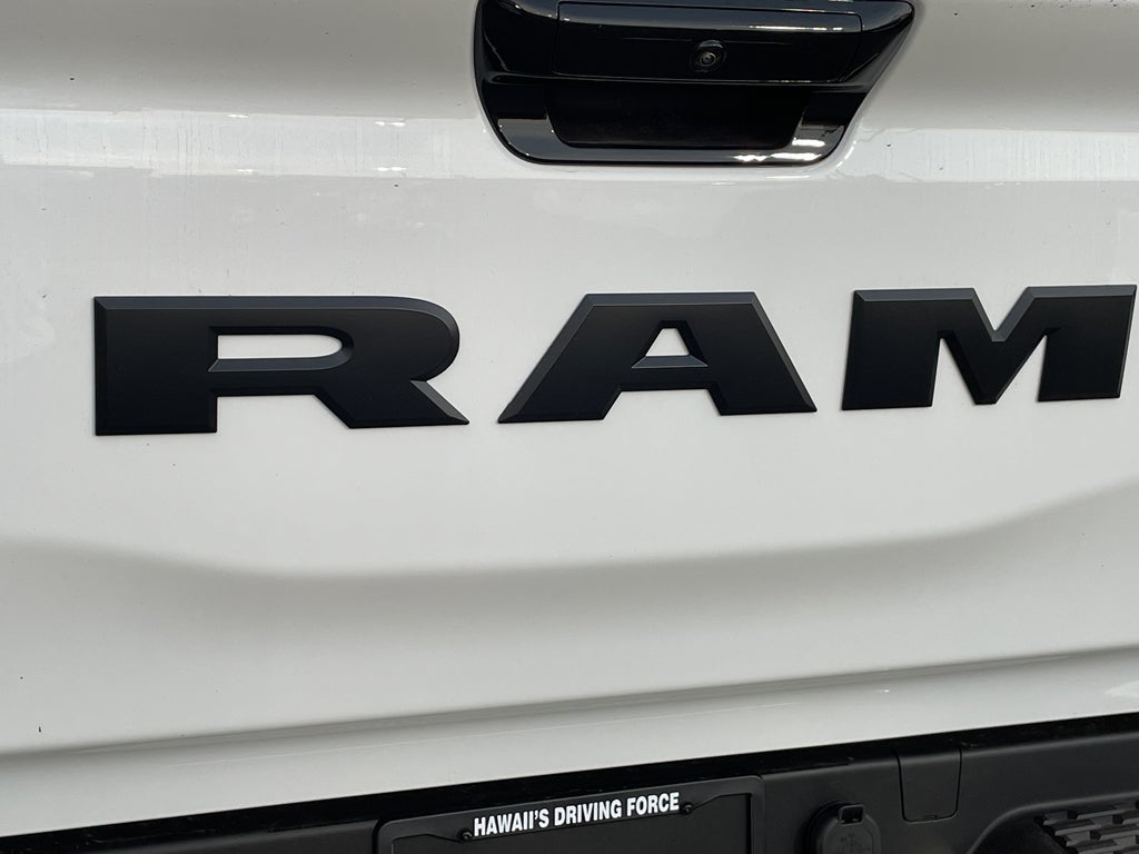 2025 RAM Ram 1500 RAM 1500 LARAMIE CREW CAB 4X2 5'7' BOX
