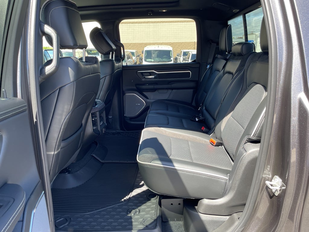 2025 RAM Ram 1500 RAM 1500 LARAMIE CREW CAB 4X2 5'7' BOX