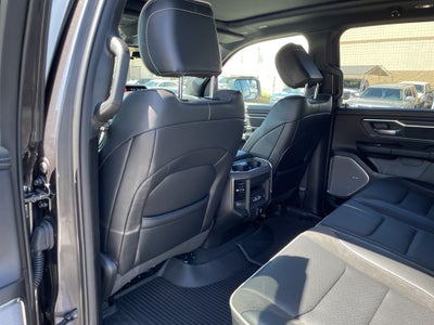 2025 RAM Ram 1500 RAM 1500 LARAMIE CREW CAB 4X2 5'7' BOX