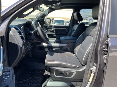 2025 RAM Ram 1500 RAM 1500 LARAMIE CREW CAB 4X2 5'7' BOX