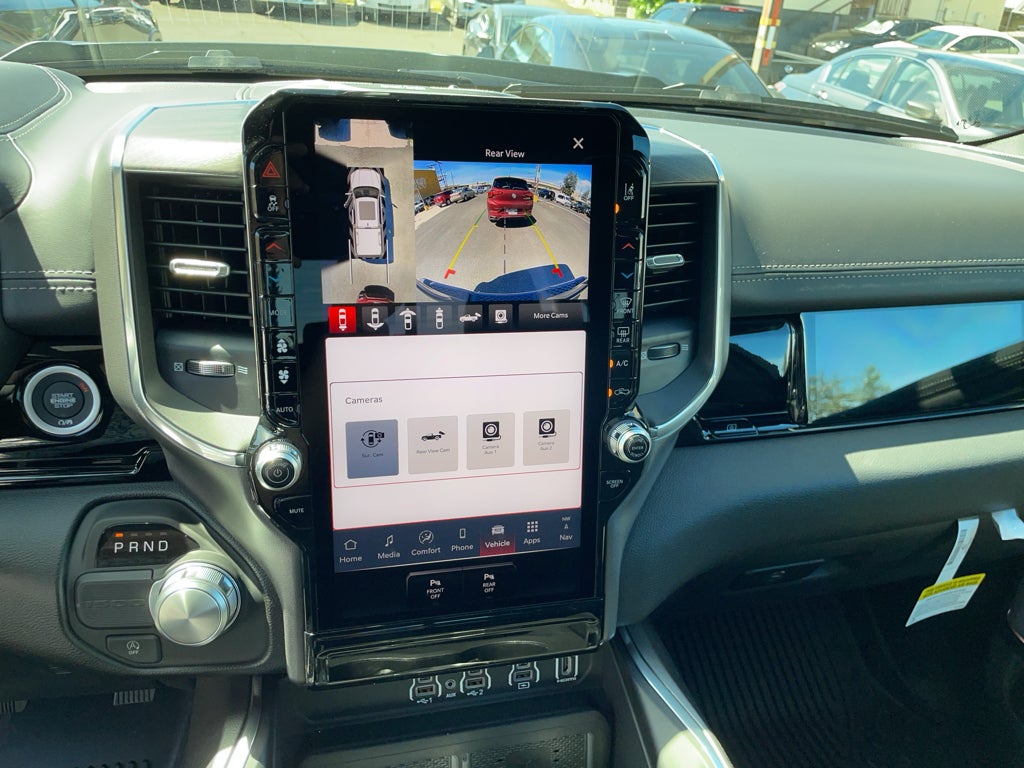 2025 RAM Ram 1500 RAM 1500 LARAMIE CREW CAB 4X2 5'7' BOX