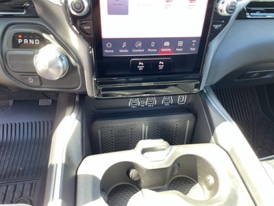 2025 RAM Ram 1500 RAM 1500 LARAMIE CREW CAB 4X2 5'7' BOX