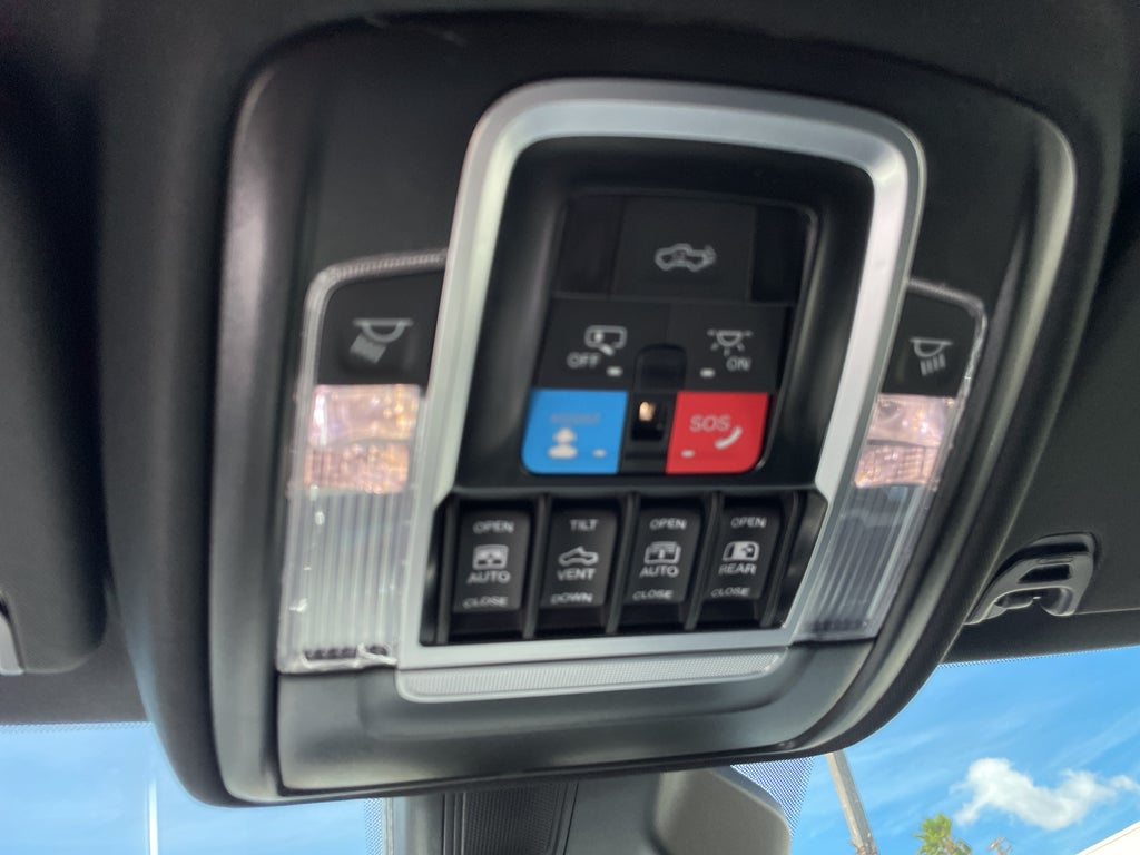 2025 RAM Ram 1500 RAM 1500 LARAMIE CREW CAB 4X2 5'7' BOX