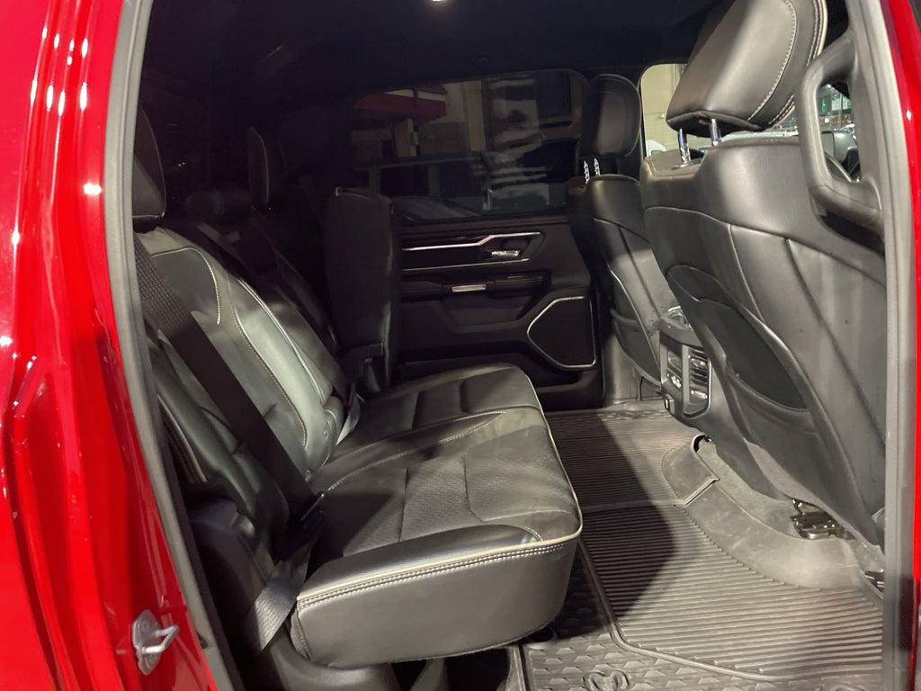 2022 RAM 1500 Laramie Crew Cab 4x2 5'7' Box