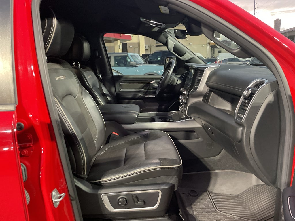 2022 RAM 1500 Laramie Crew Cab 4x2 5'7' Box