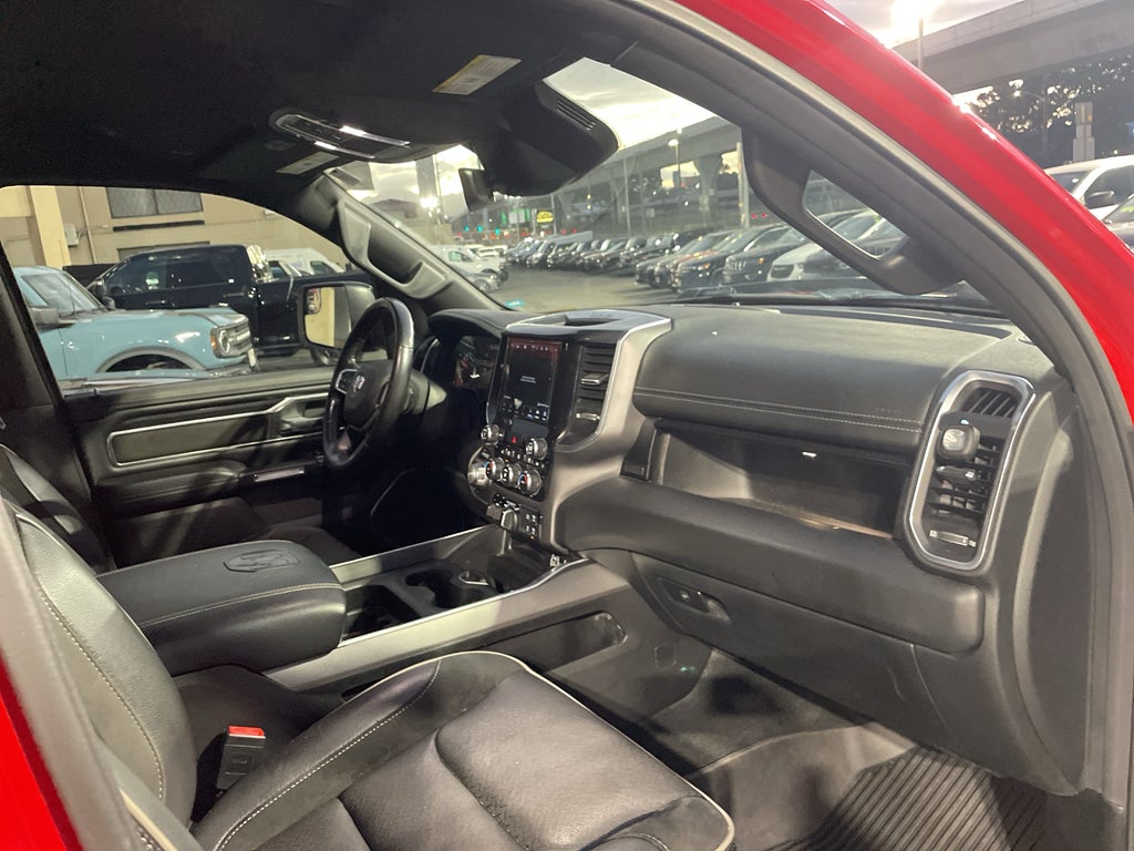 2022 RAM 1500 Laramie Crew Cab 4x2 5'7' Box