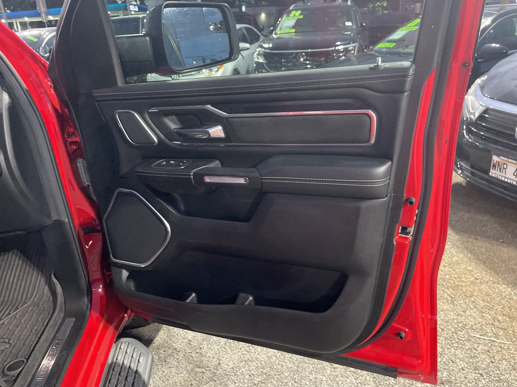 2022 RAM 1500 Laramie Crew Cab 4x2 5'7' Box
