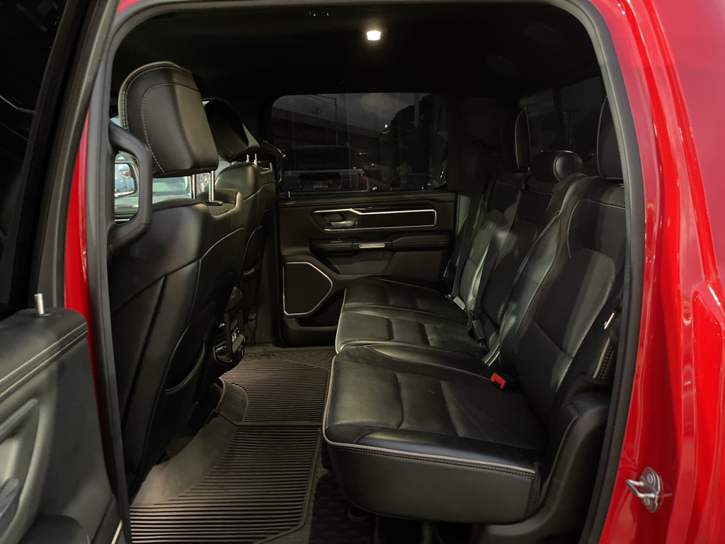 2022 RAM 1500 Laramie Crew Cab 4x2 5'7' Box