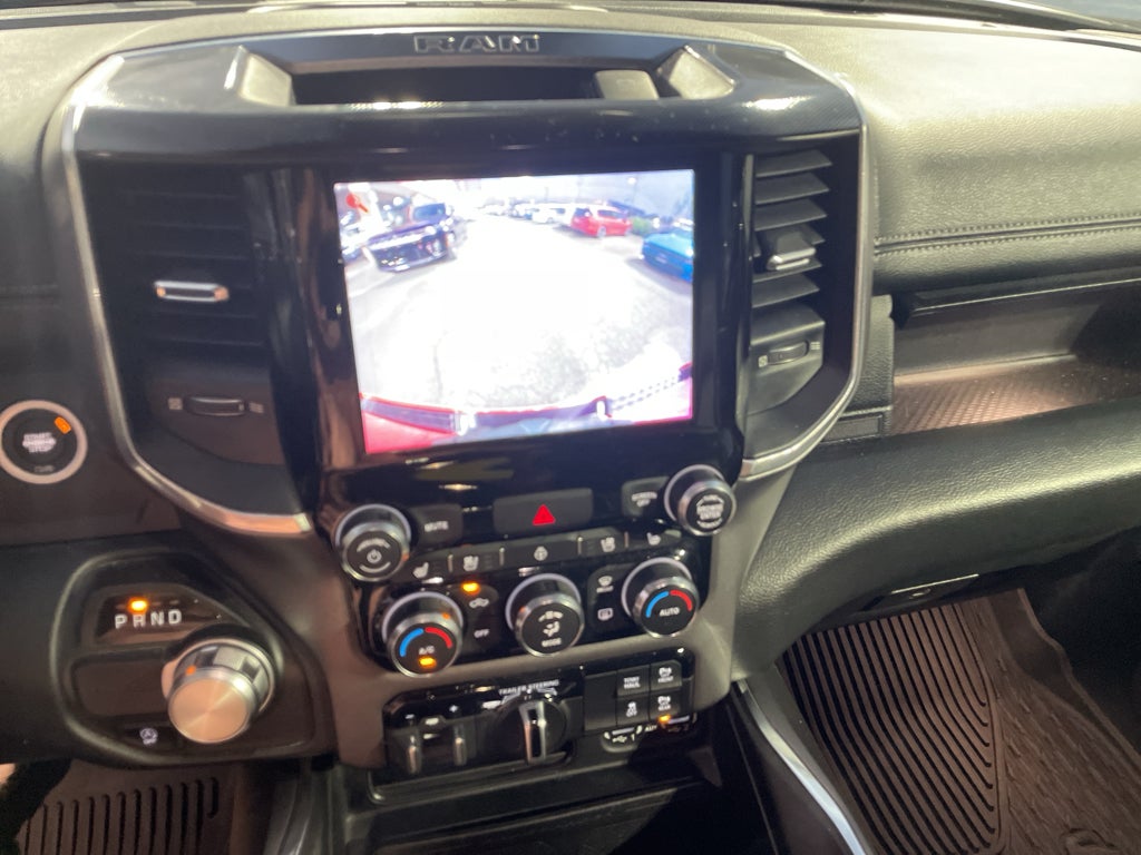 2022 RAM 1500 Laramie Crew Cab 4x2 5'7' Box