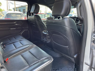 2021 RAM 1500 Laramie Crew Cab 4x2 5'7' Box