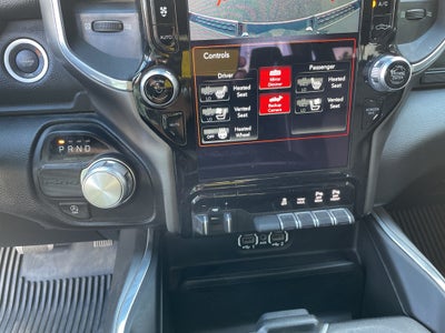 2021 RAM 1500 Laramie Crew Cab 4x2 5'7' Box