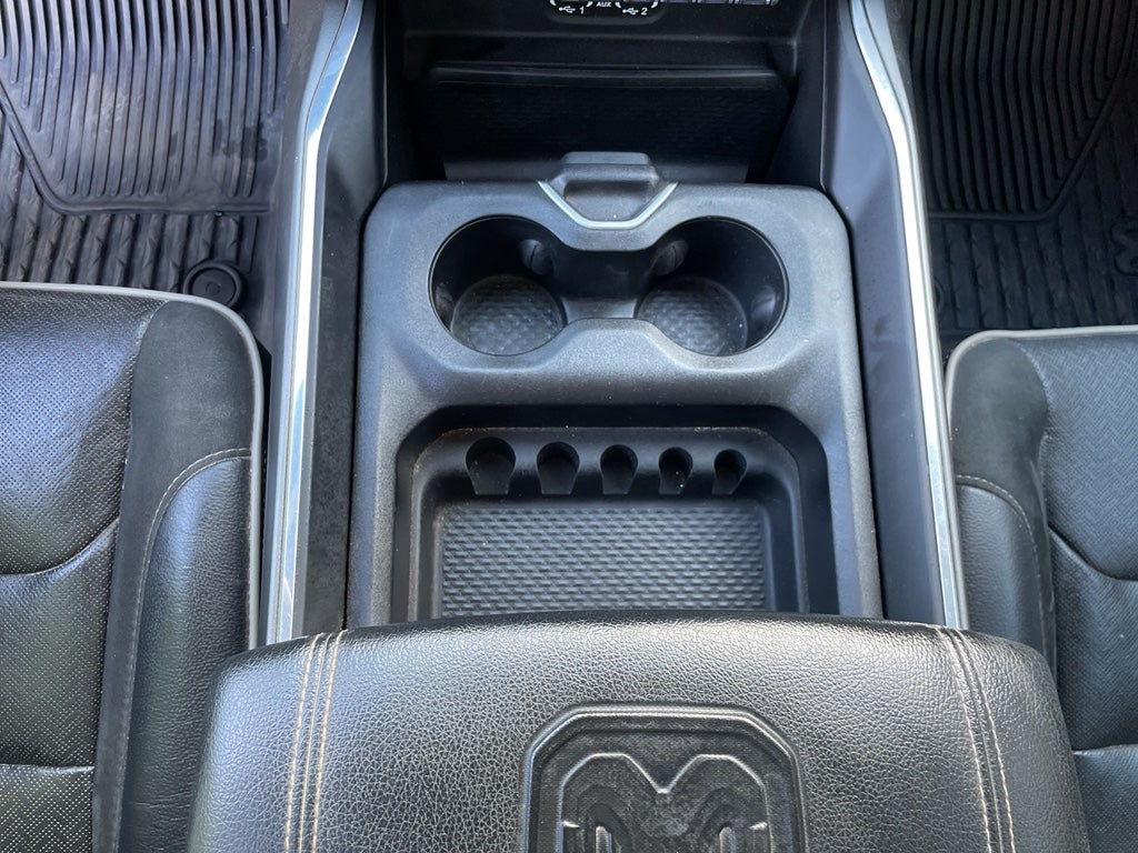 2021 RAM 1500 Laramie Crew Cab 4x2 5'7' Box