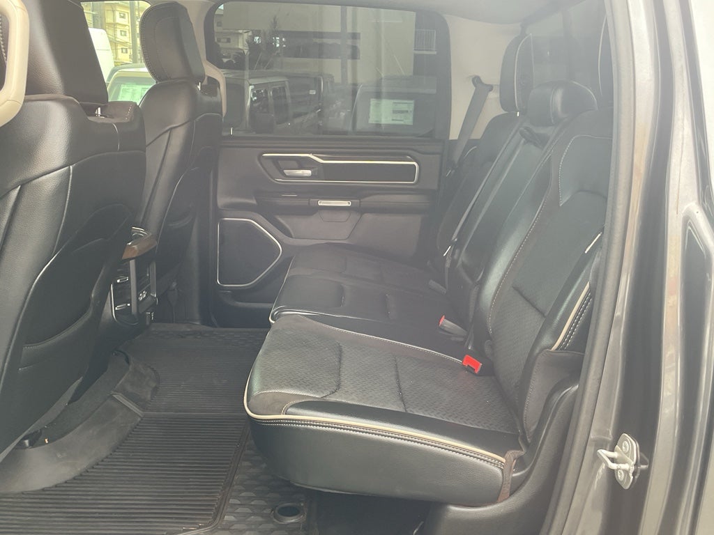 2022 RAM 1500 Laramie Crew Cab 4x4 5'7' Box