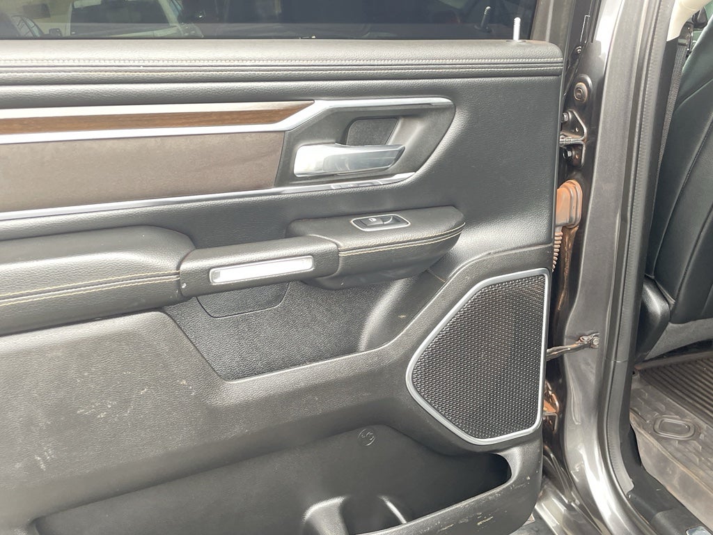 2022 RAM 1500 Laramie Crew Cab 4x4 5'7' Box