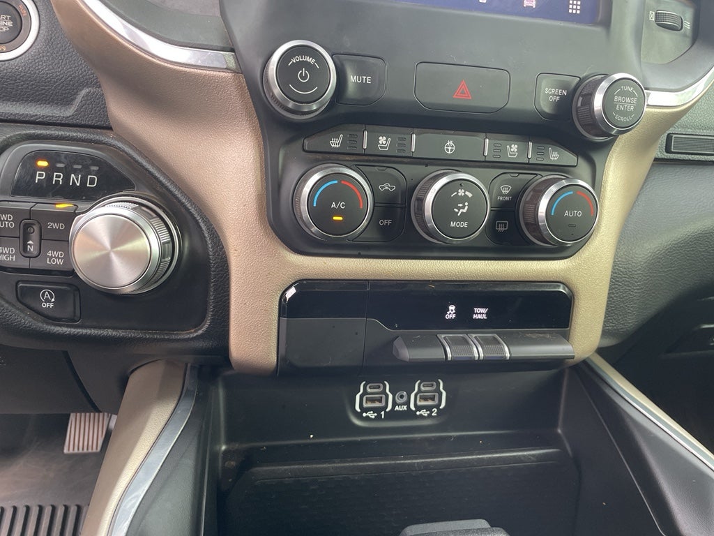 2022 RAM 1500 Laramie Crew Cab 4x4 5'7' Box