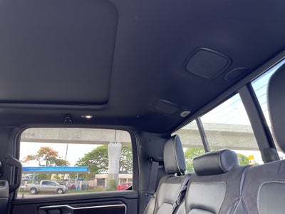2024 RAM 1500 Laramie Crew Cab 4x4 5'7' Box